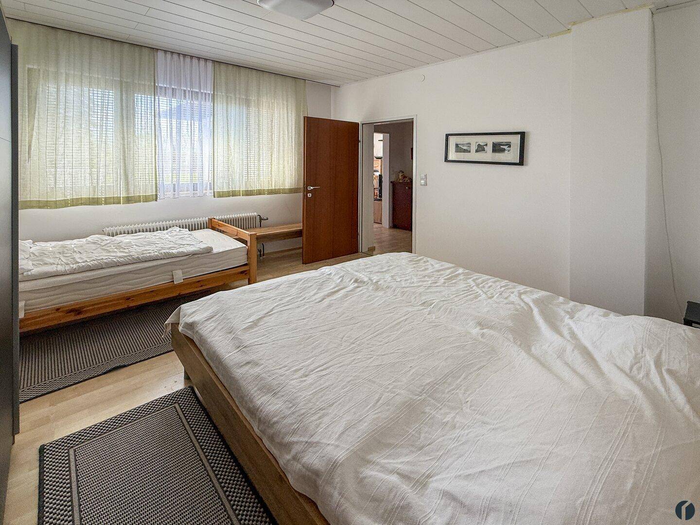 Schlafzimmer 2