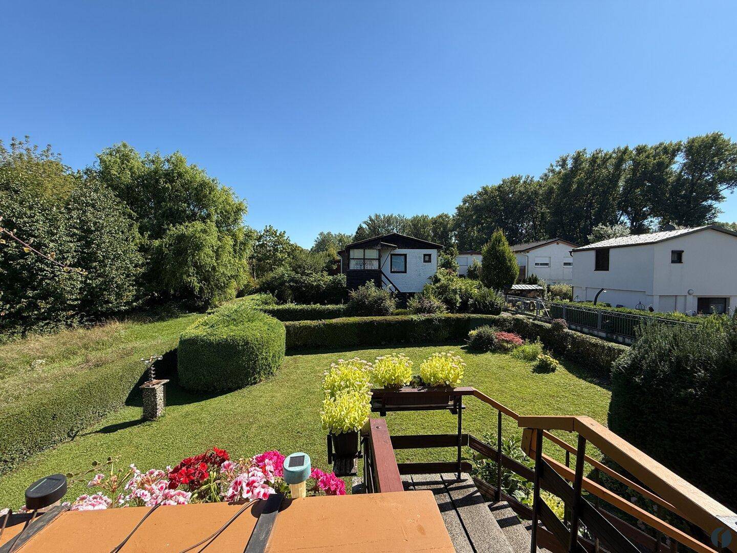 Blick von der Loggia, Abgang in den Garten