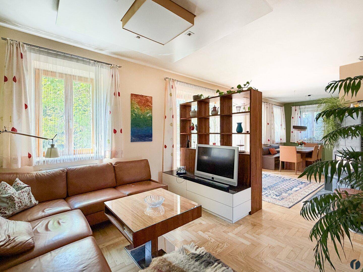 Ruhe, Raum und Qualität: Großes Einfamilienhaus mit Naturpool, Teich und Wärmepumpe - Ansicht 3