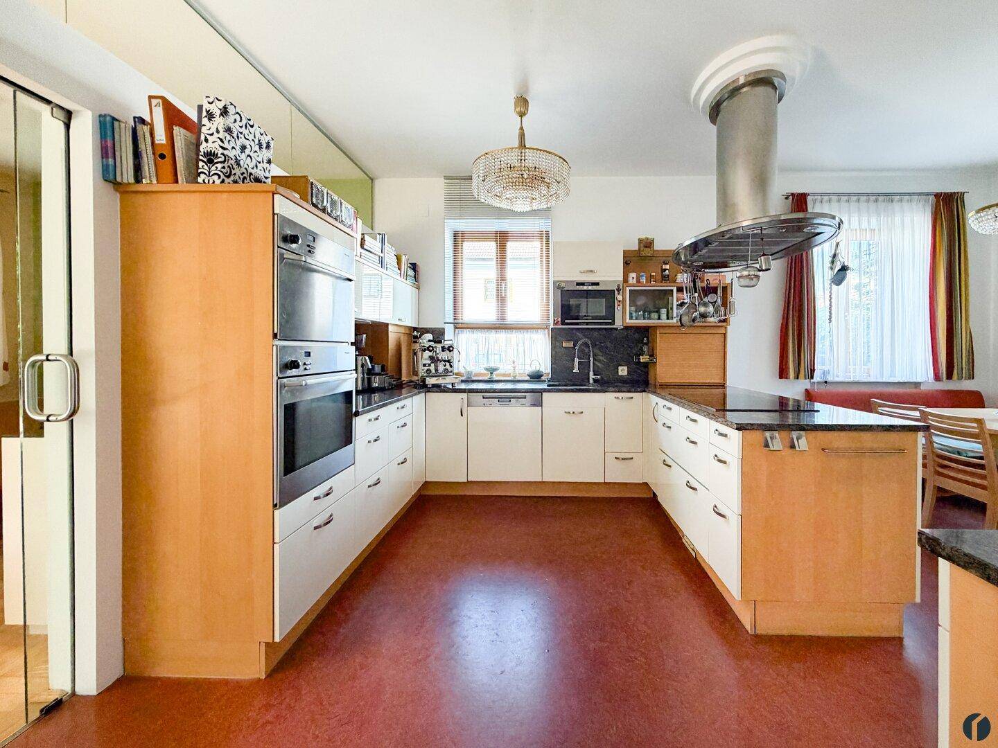 Ruhe, Raum und Qualität: Großes Einfamilienhaus mit Naturpool, Teich und Wärmepumpe - Ansicht 5