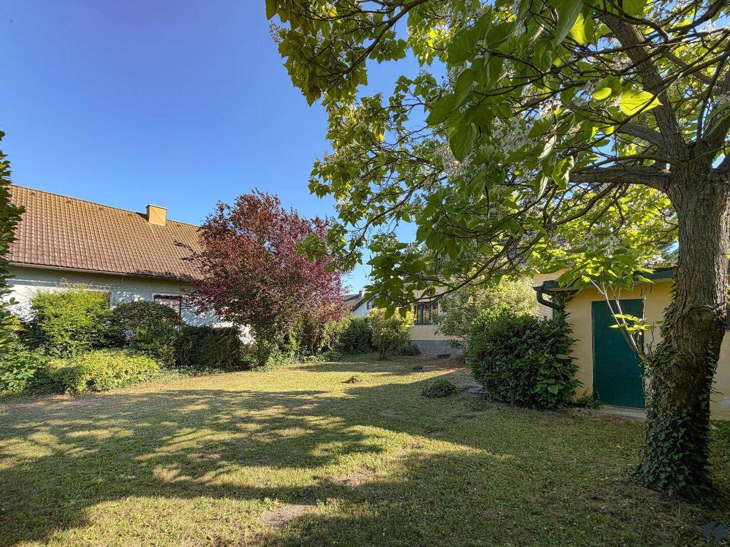 Baugrundstück mit kleinem Haus – ca. 548 m² Grundstück mit Entwicklungspotenzial - Ansicht 3