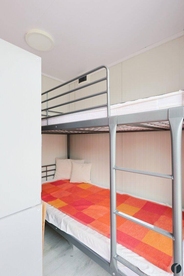 Stockbett im Schlafraum