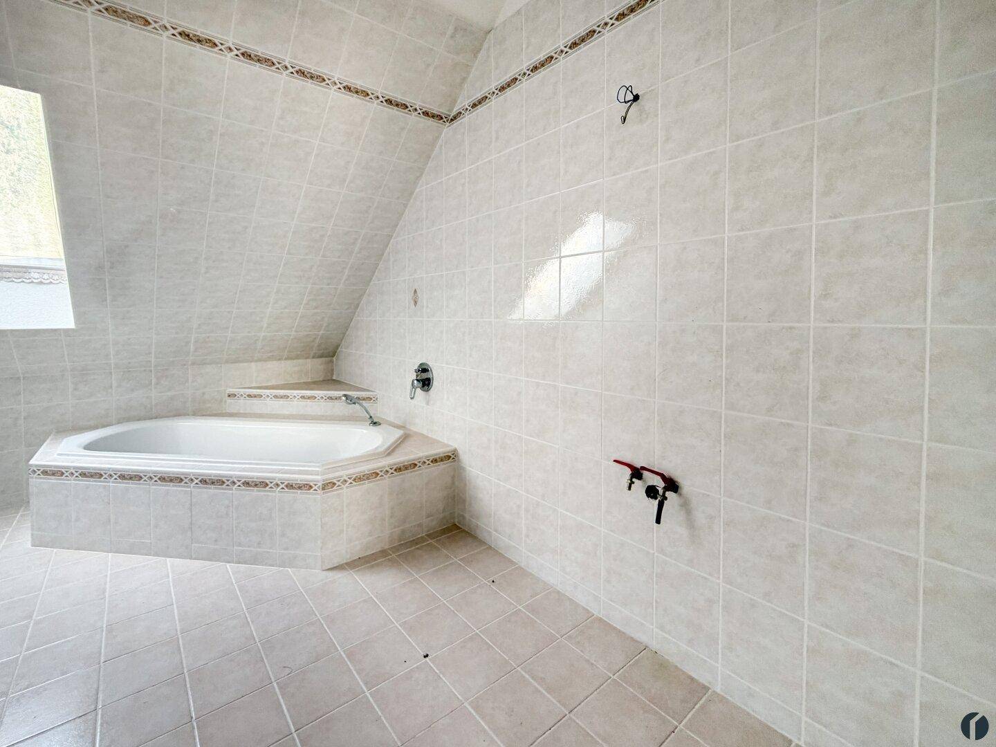 Badezimmer im OG