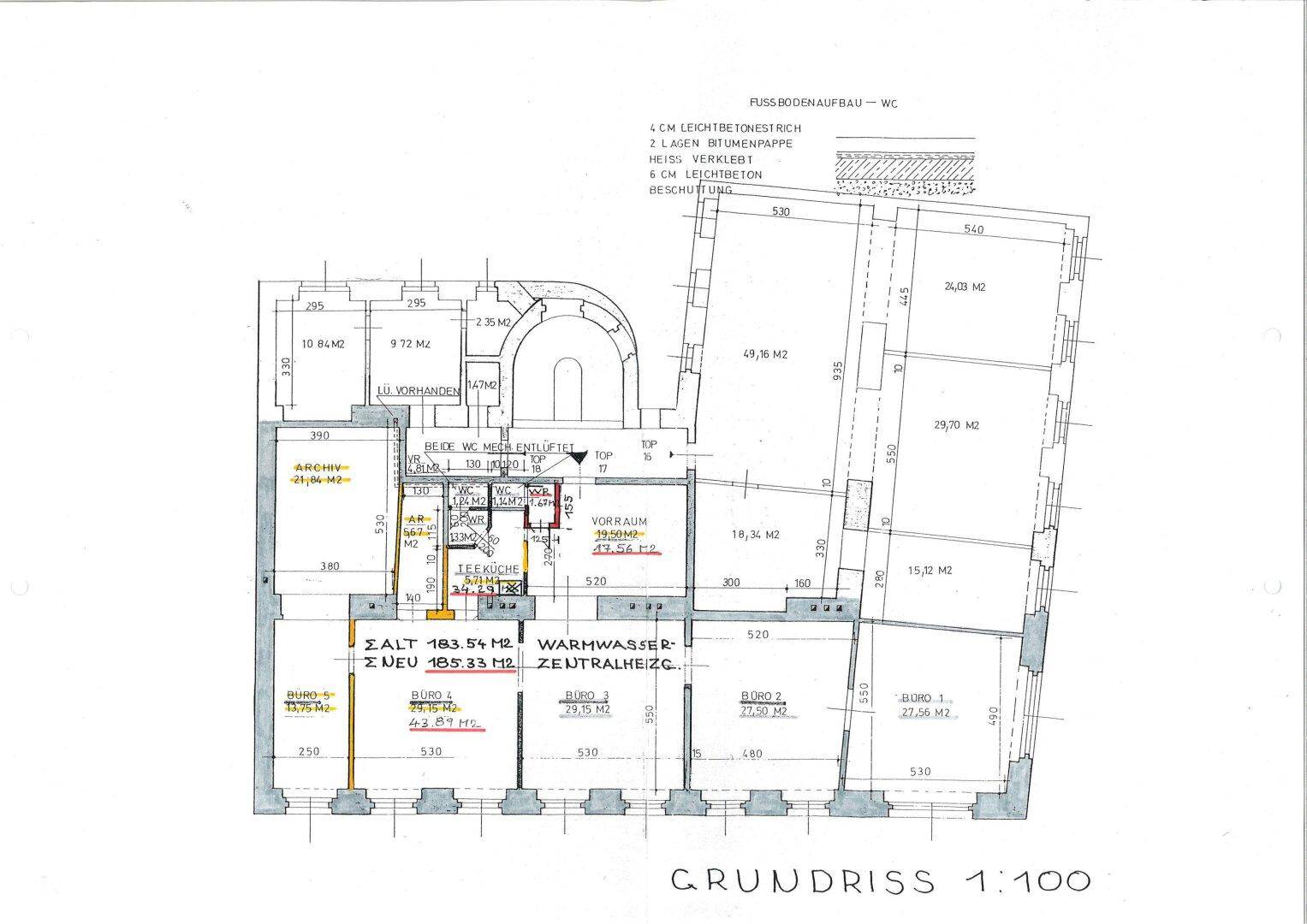 Detaillierter Grundriss im Maßstab 1:100 mit Raumaufteilung und Flächenangaben.