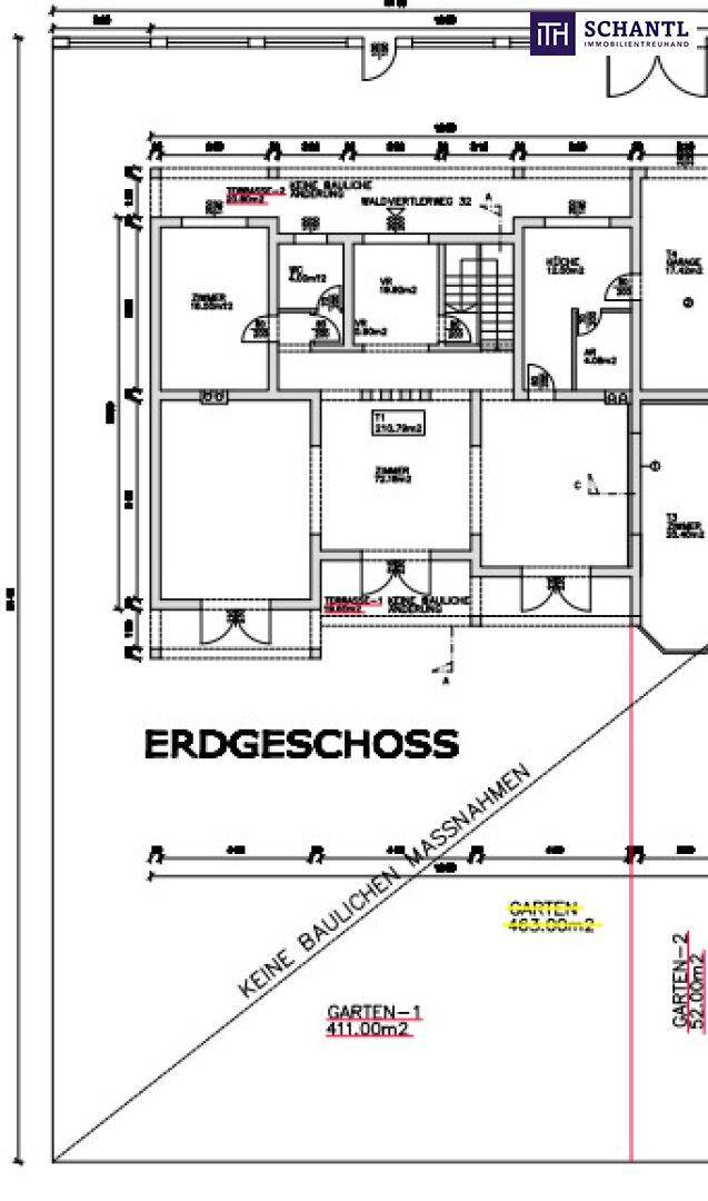 Übersicht des Erdgeschoss-Grundrisses mit angrenzenden Gartenflächen und Terrassen.