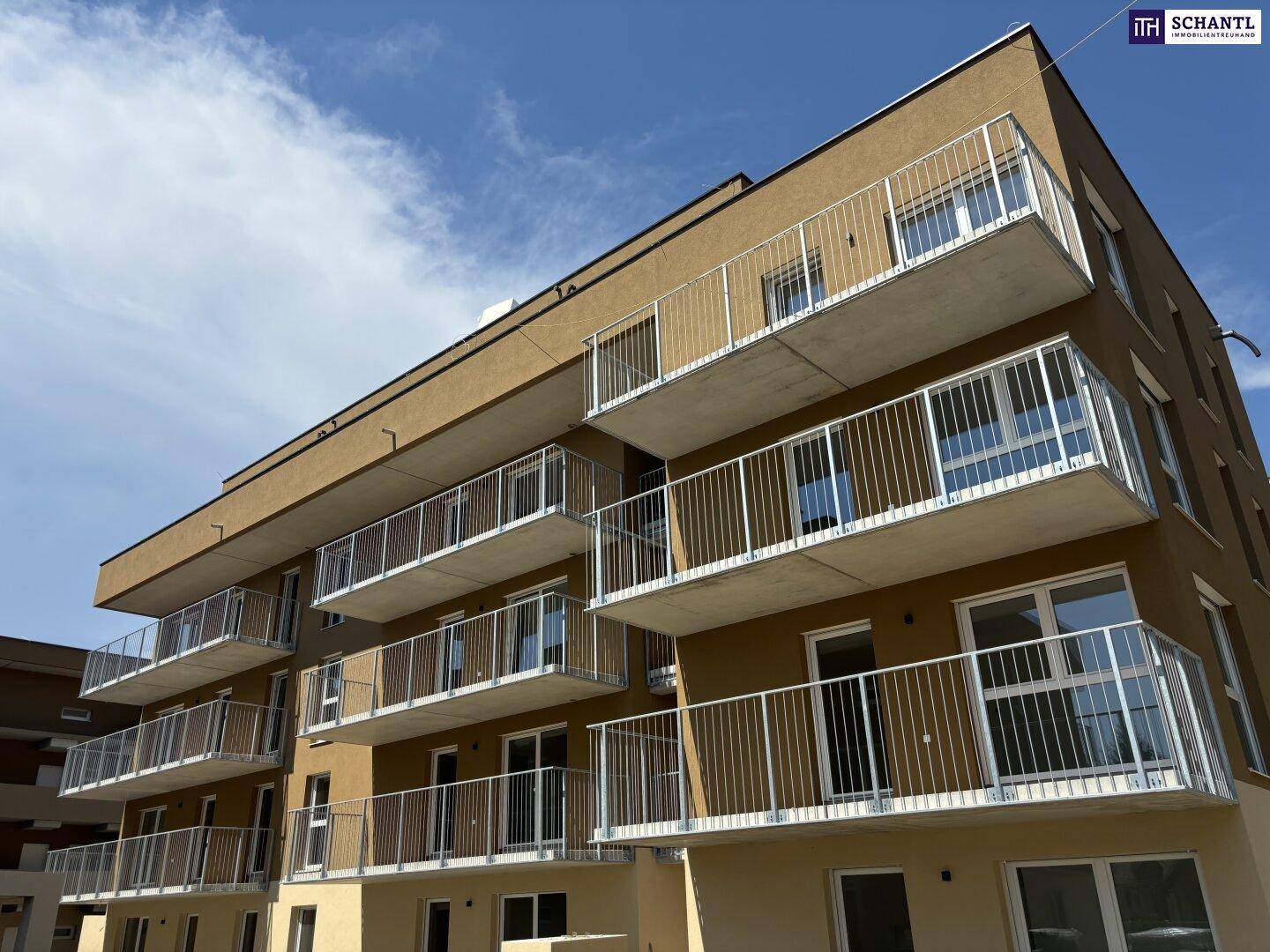 Leben wie im Paradies – 4-Zimmer-PENTHOUSE mit Rundumblick von der großzügigen 86 m² großen Dachterrasse! + 70 m² extensiv begrüntes Flachdach - Ansicht 6