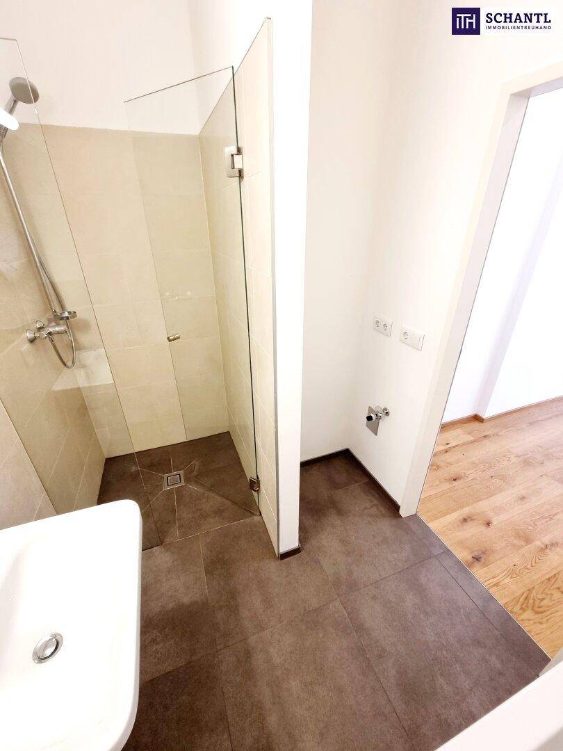 U-Bahn ums Eck / Naschmarkt in Gehweite / Wohntraum inklusive! WOW! HIP und TRENDY die Gegend - Magisch schön das Altbauhaus - TOP Modern die Wohnung! - Mehr
