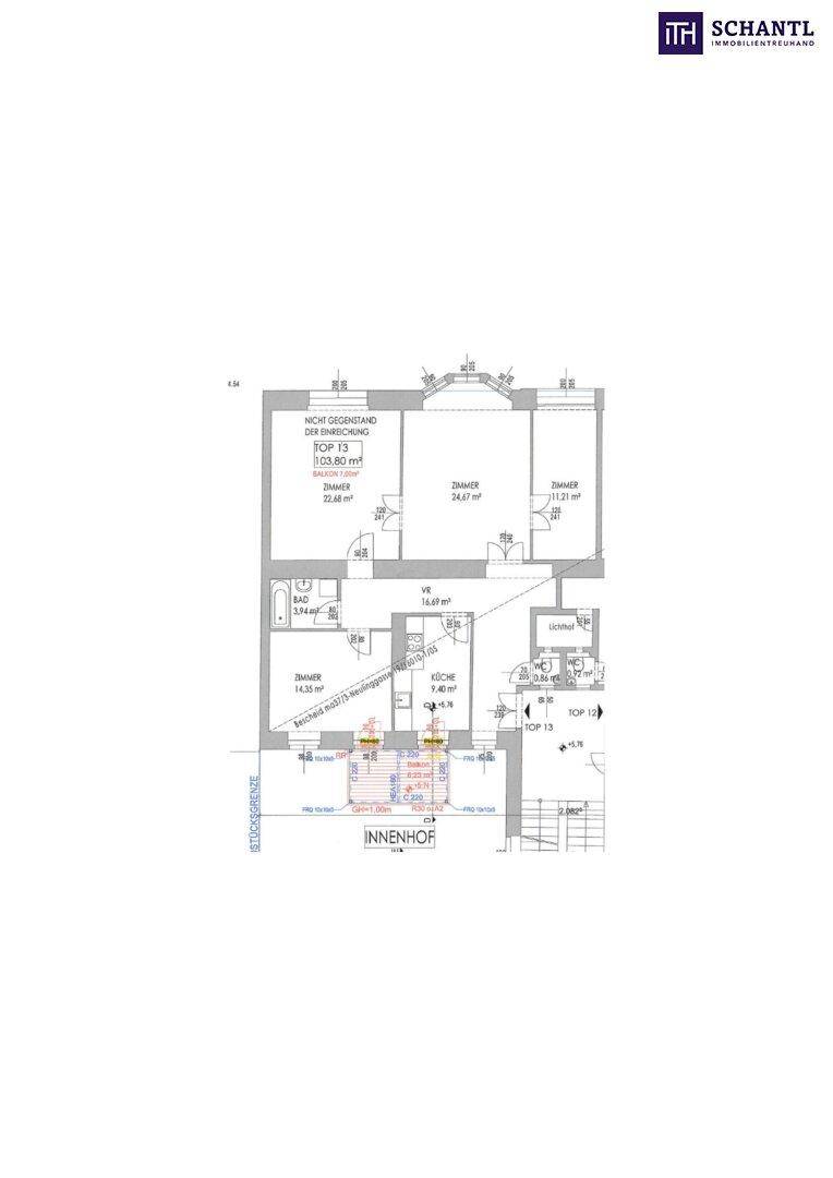 Grundriss der Wohnung Top 13 mit drei Zimmern und Blick auf den Innenhof.