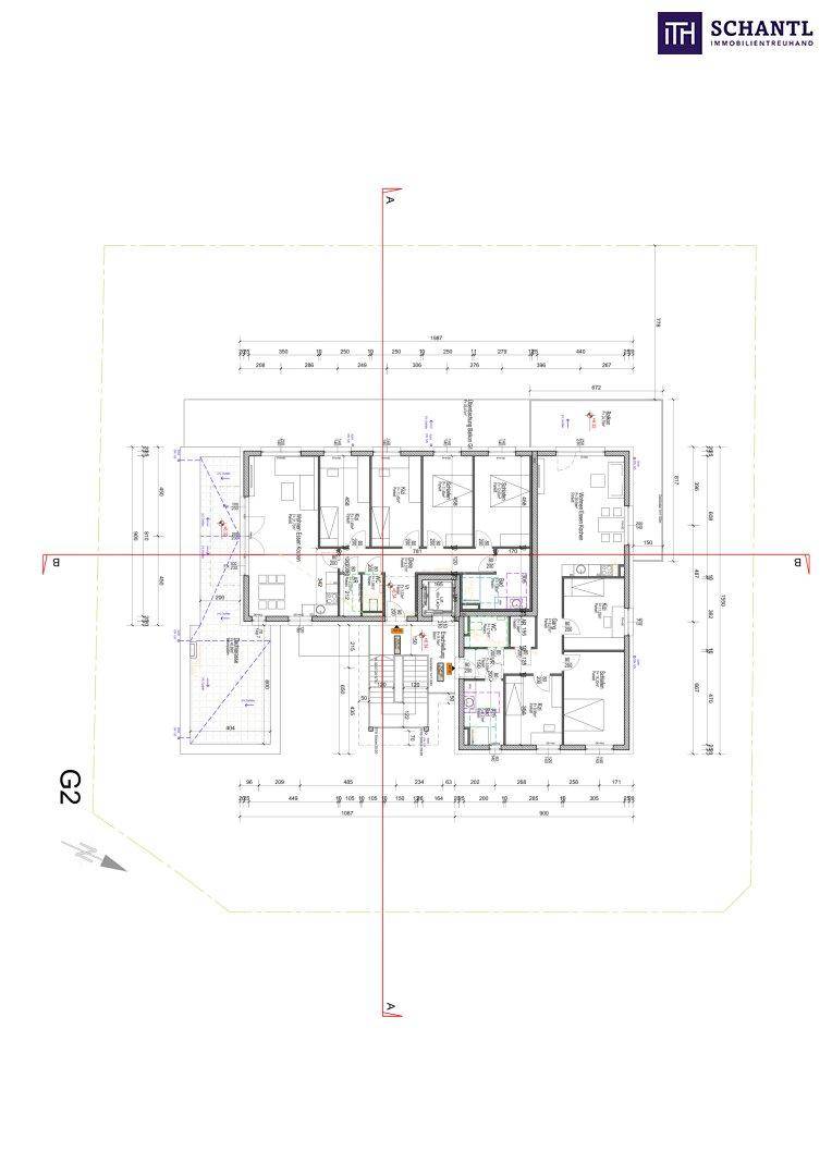 Grundriss des zweiten Obergeschosses mit verschiedenen Wohnungslayouts und Balkonen.