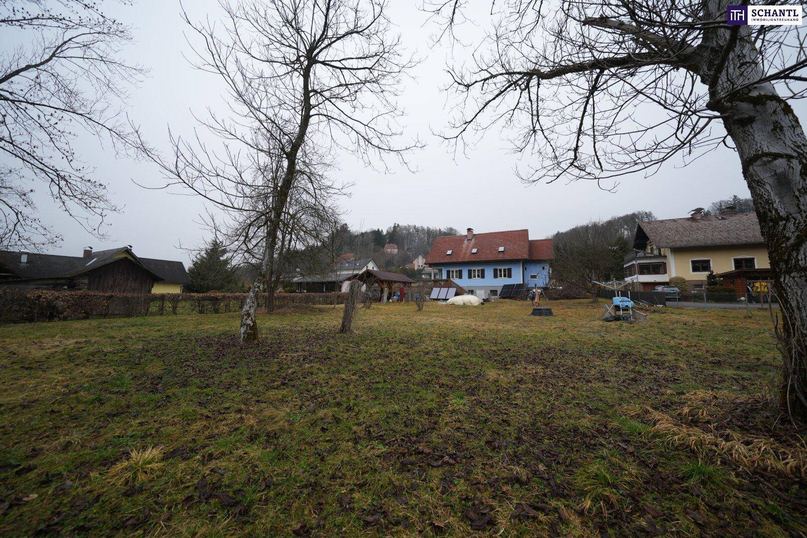 Preis gesenkt! Sanierungsbedürftiges Einfamilienhaus mit großem Potenzial auf 1.649 m² Grundstück - Ansicht 3