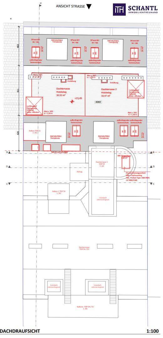 Dachaufsicht des Gebäudes mit Details zu Dachfenstern und Dachkonstruktion.