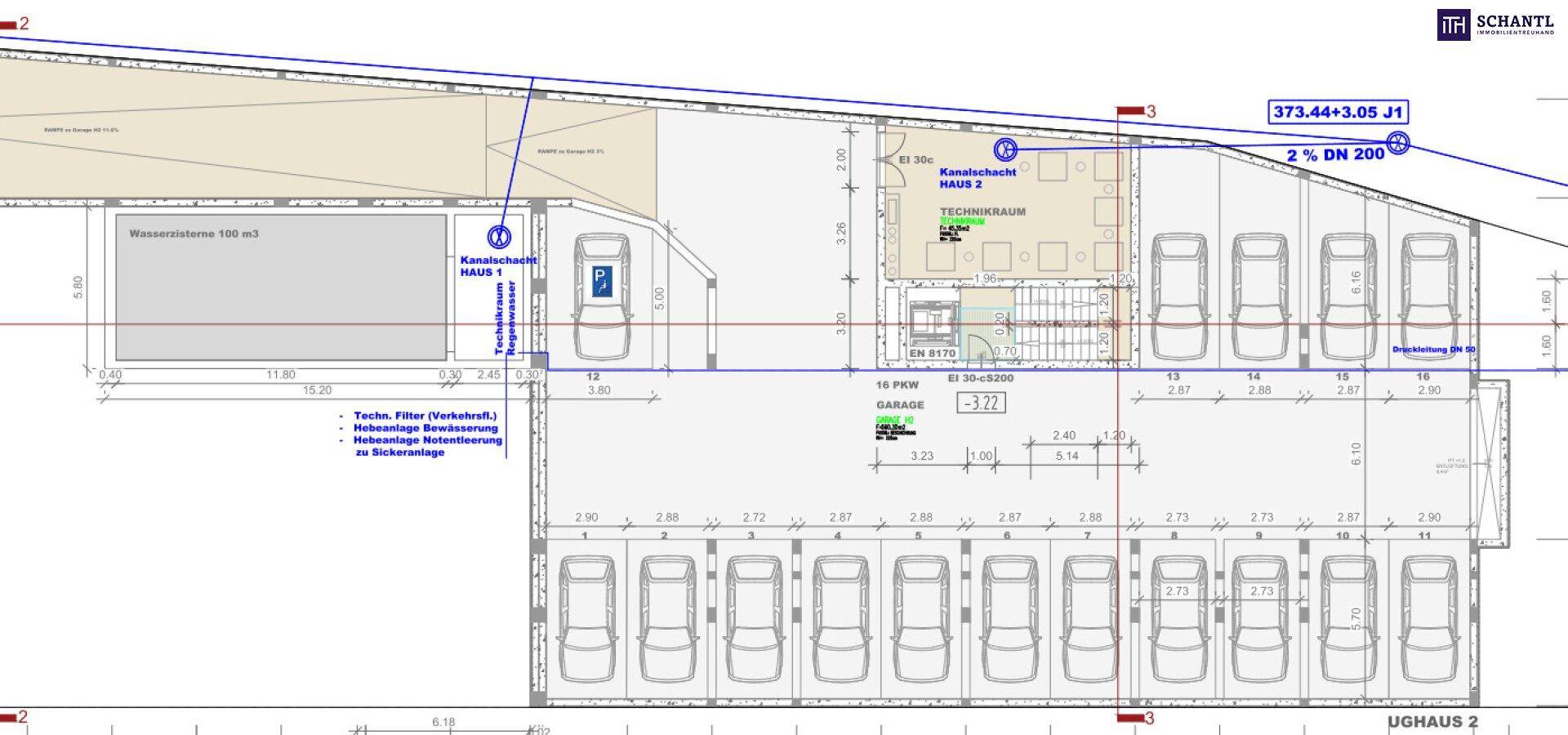 Grundriss der Tiefgarage mit zahlreichen Stellplätzen und Technikräumen.