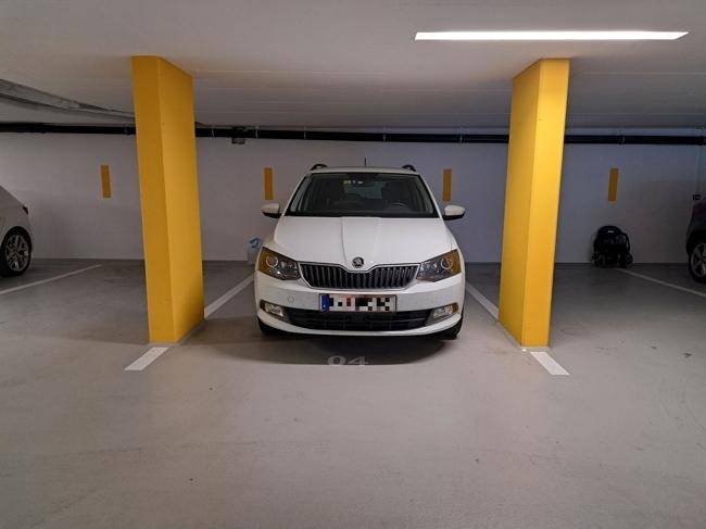Tiefgaragenplatz