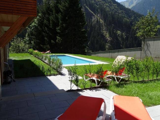 Pool im Best. Haus