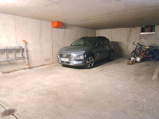 Tiefgaragenplatz