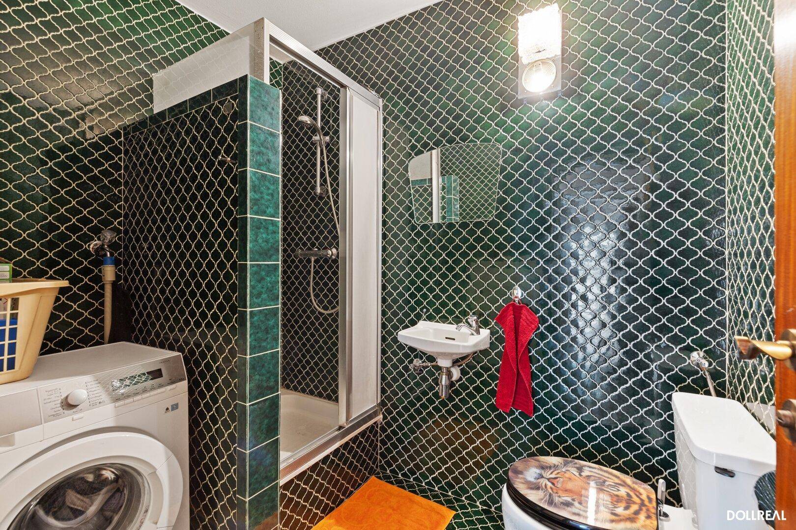 Bad 1: WC & Dusche, Waschmaschinenanschluß