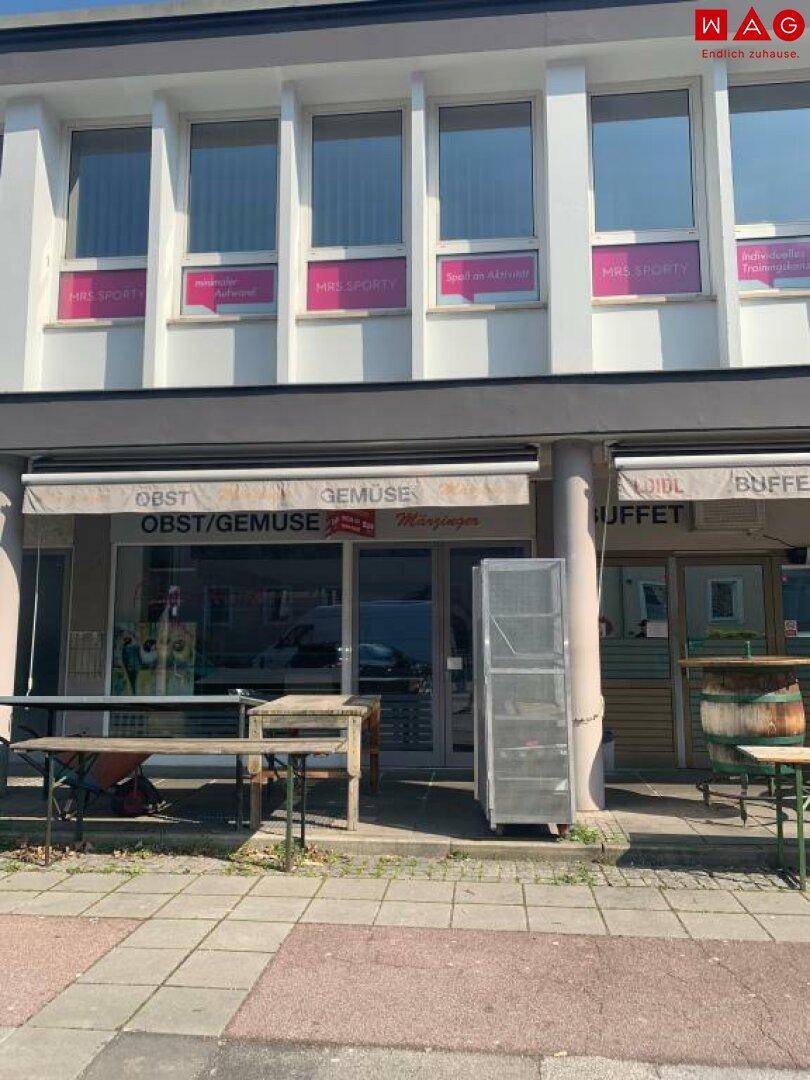 Geschäftslokal von außen (1)