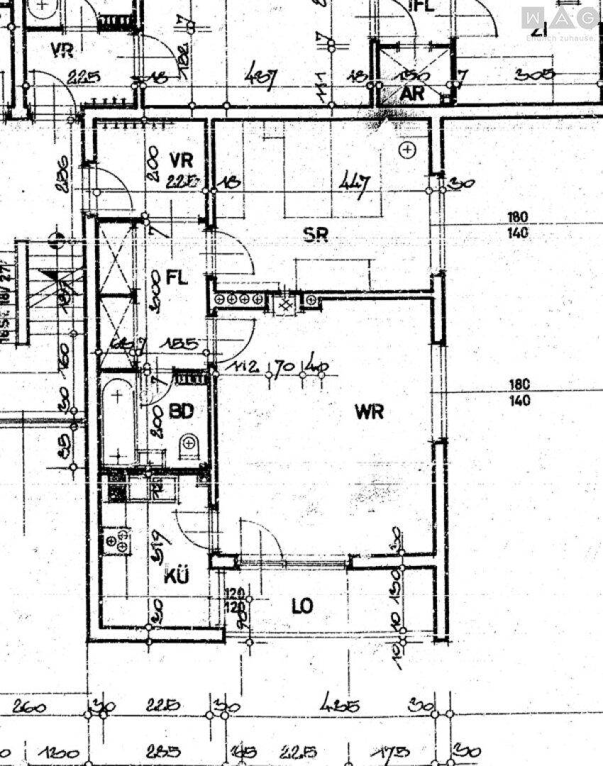 Grundrissplan der Wohnung mit Raumaufteilung und verschiedenen Bereichen.