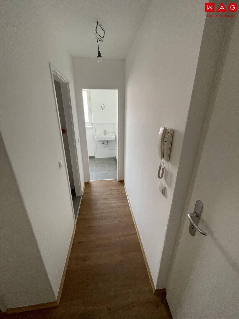 Licht durchflutete 3 Zimmerwohnung mit sonnigem Balkon! - Ansicht 6