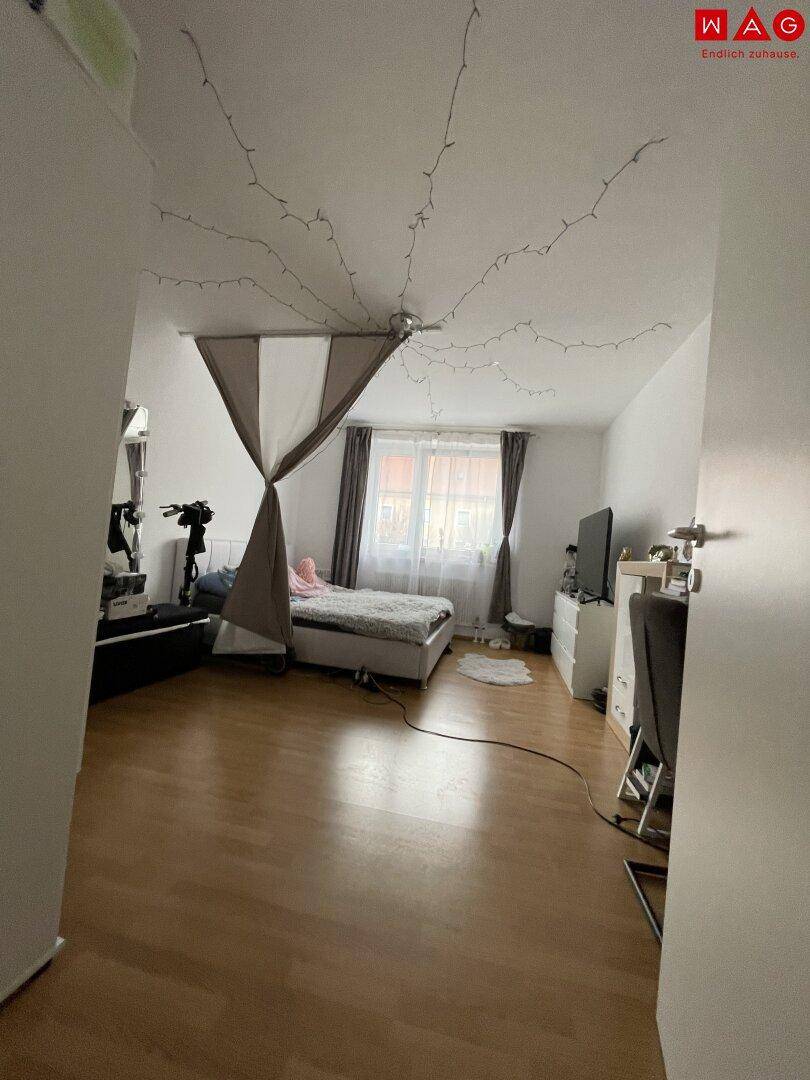Einrichtungsbeispiel Schlafzimmer