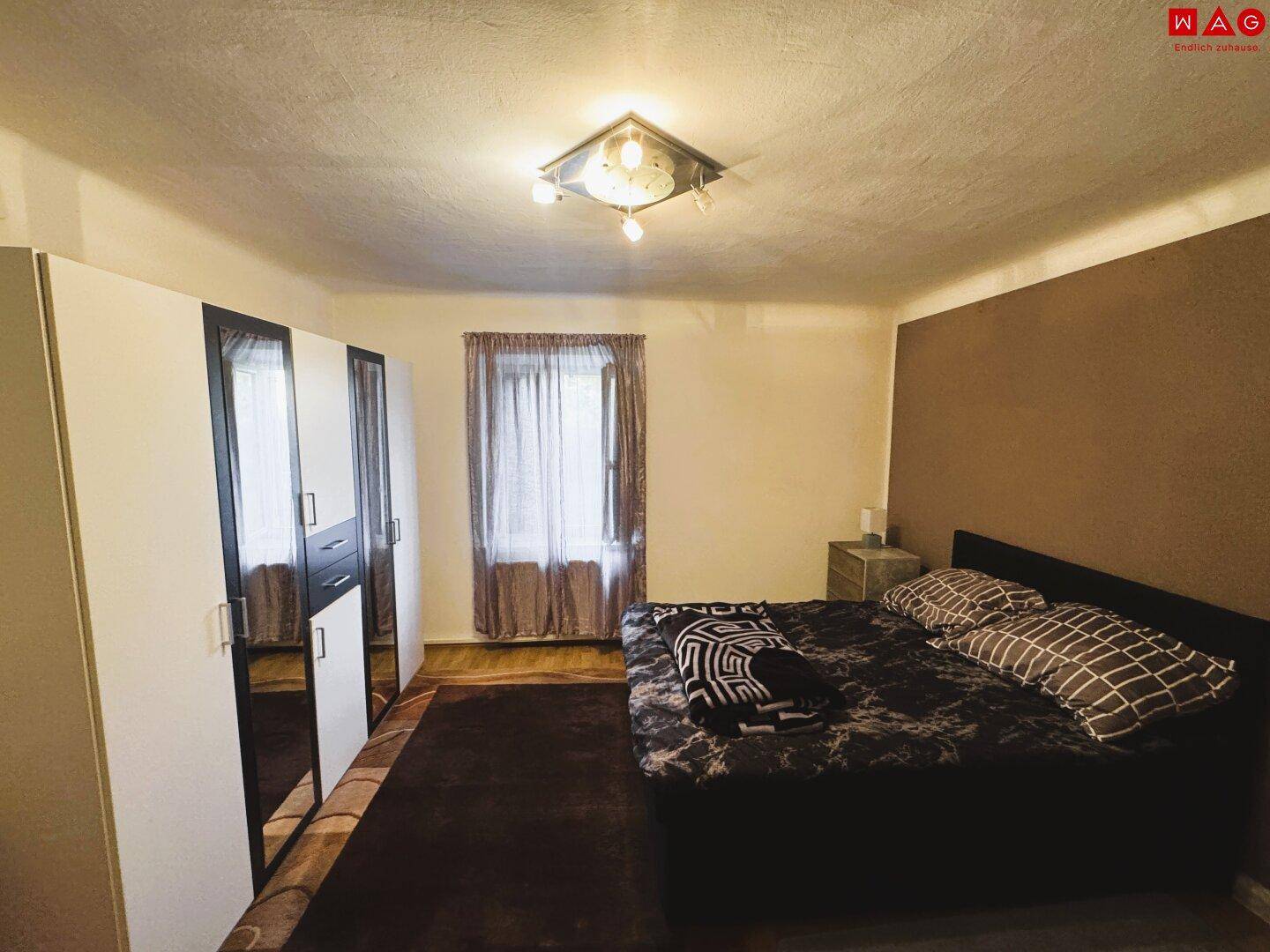 Schlafzimmer (Zimmer 1)