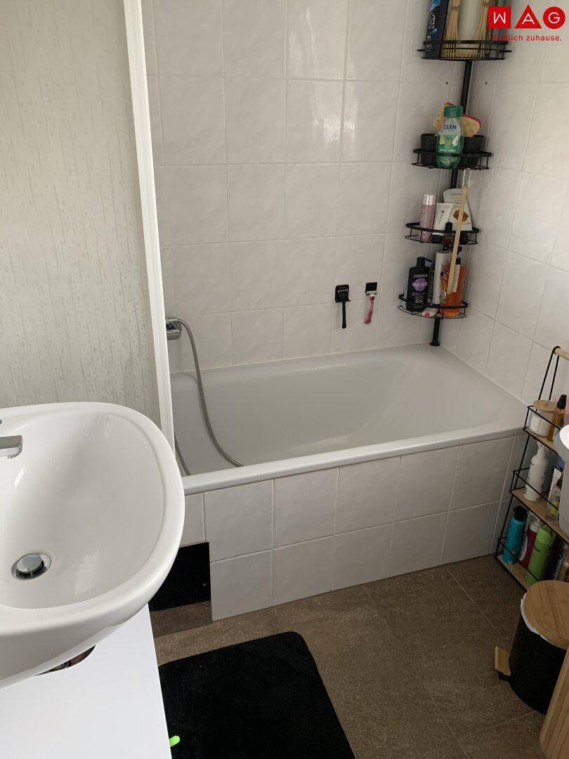 Wagnerstraße 28, Bad mit Badewanne