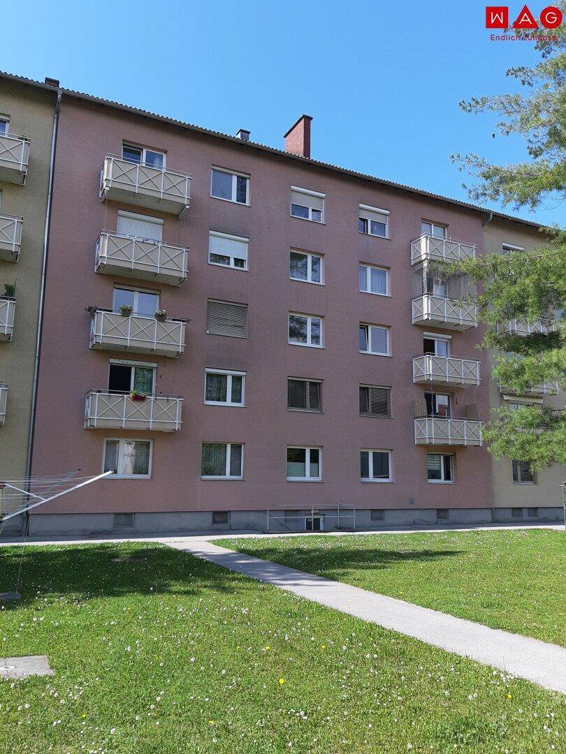 Wagnerstraße 28, Außenanlage - Innenhof Grünfläche