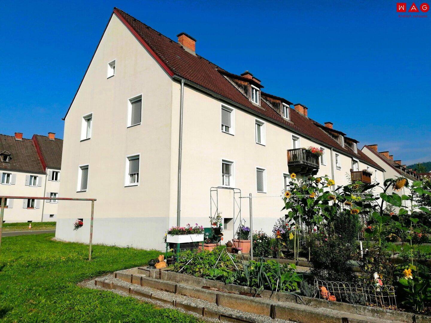 Seitliche Gebäudeansicht