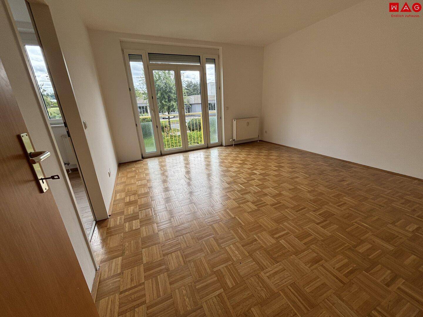 Wohnzimmer (VOR Sanierung)