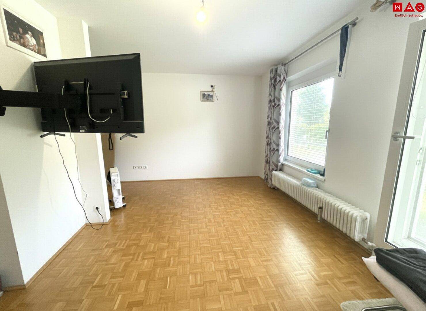 Wohnzimmer/Schlafzimmer/Esszimmer