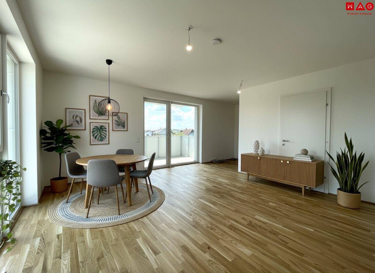 Heller Essbereich mit Holzboden, modernem Esstisch und Zugang zu einem Balkon.