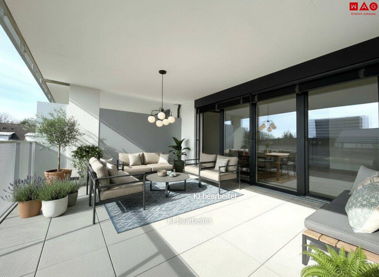 Geräumige, möblierte Terrasse mit modernen Outdoor-Möbeln und Blick auf die Umgebung.
