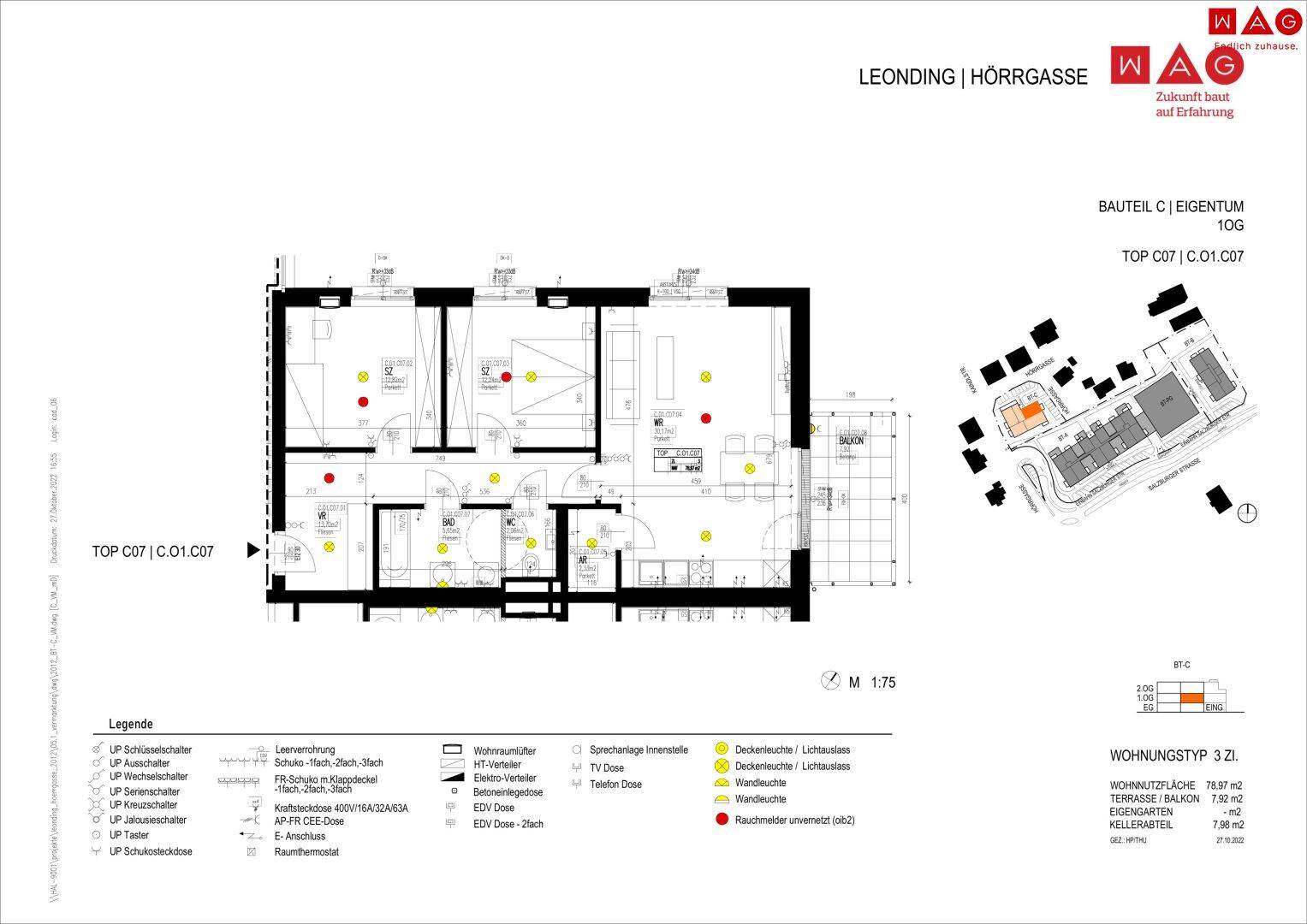 Detaillierter Grundriss mit eingezeichneten Elektroinstallationen und Legende für eine moderne Wohnung.