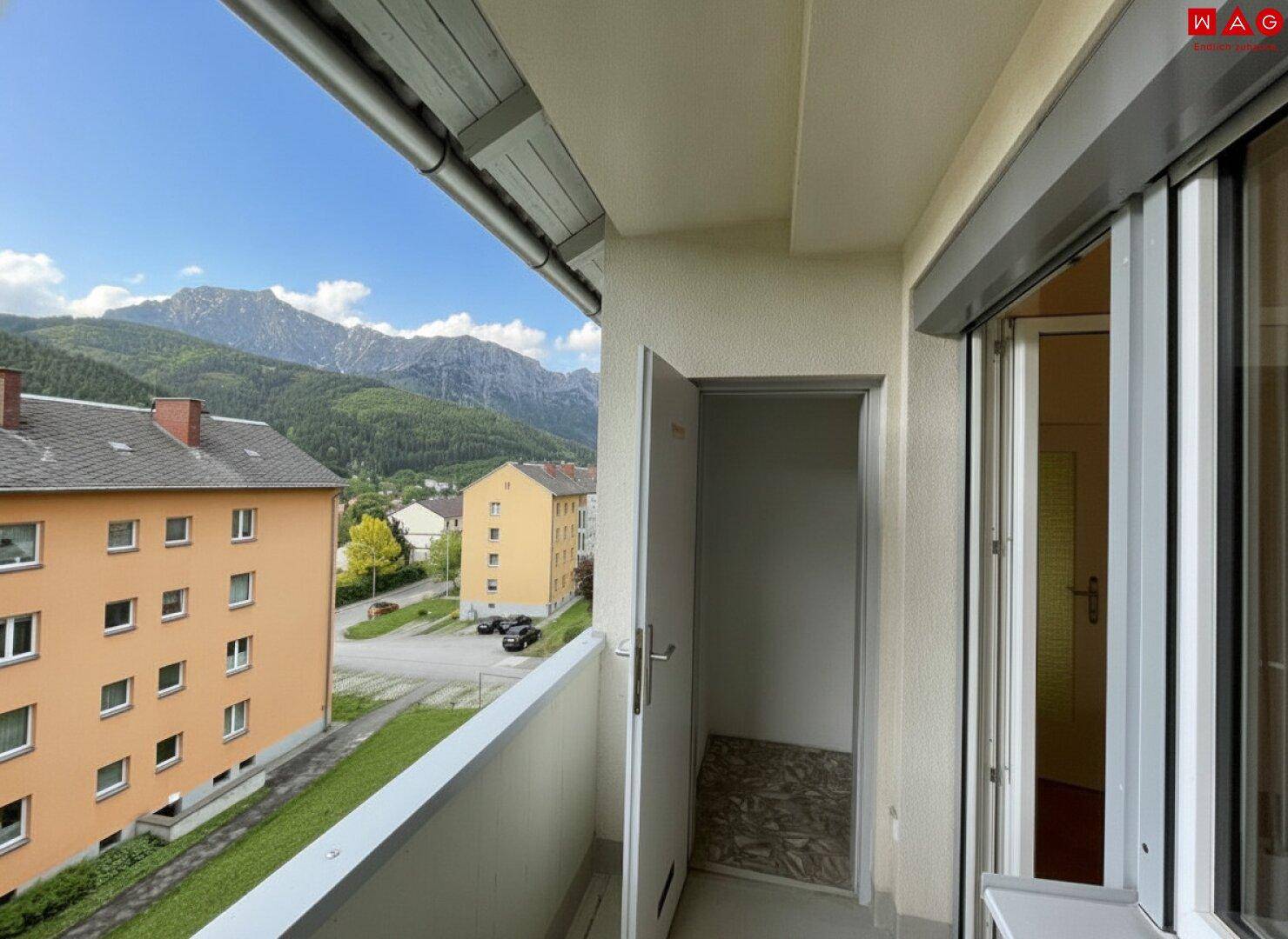 Sonnige 2-Zimmerwohnung mit Balkon und Parkplatz - Ansicht 2