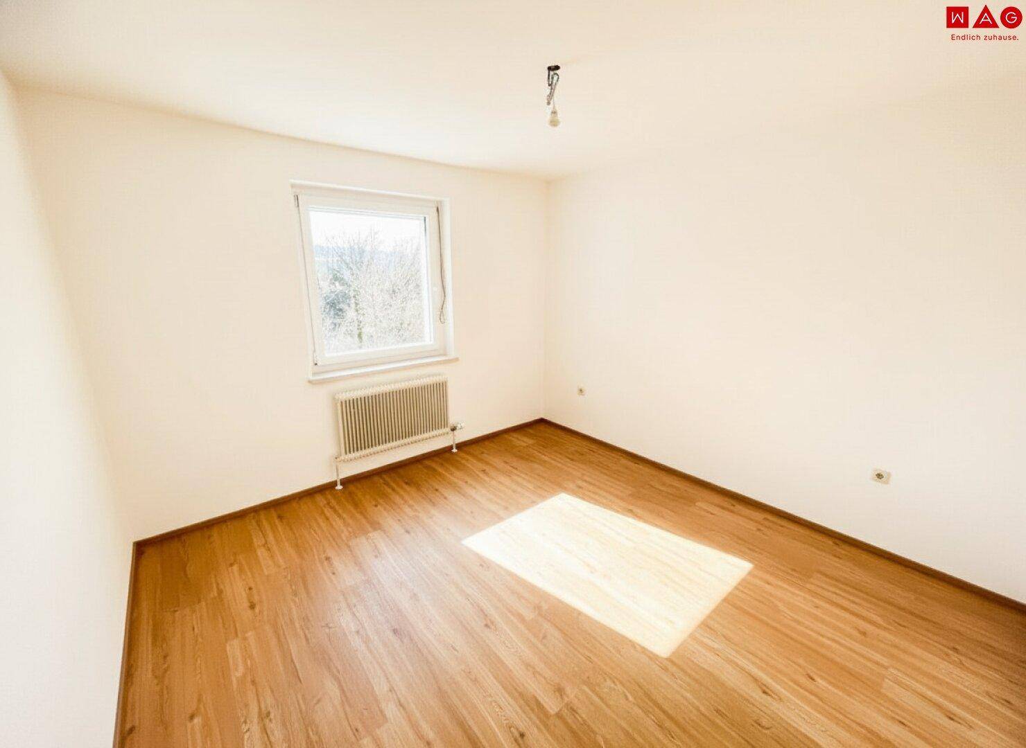 Frisch sanierte Familienwohnung in grüner Lage! - Ansicht 4