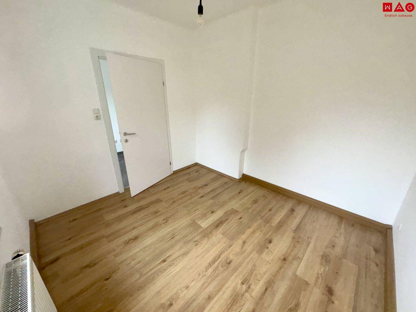 Kinderzimmer / Esszimmer / Büro