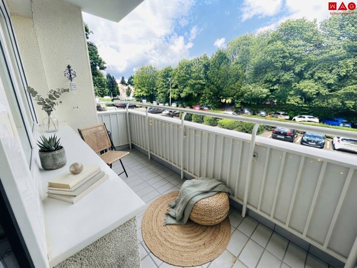 Balkon Beispiel KI