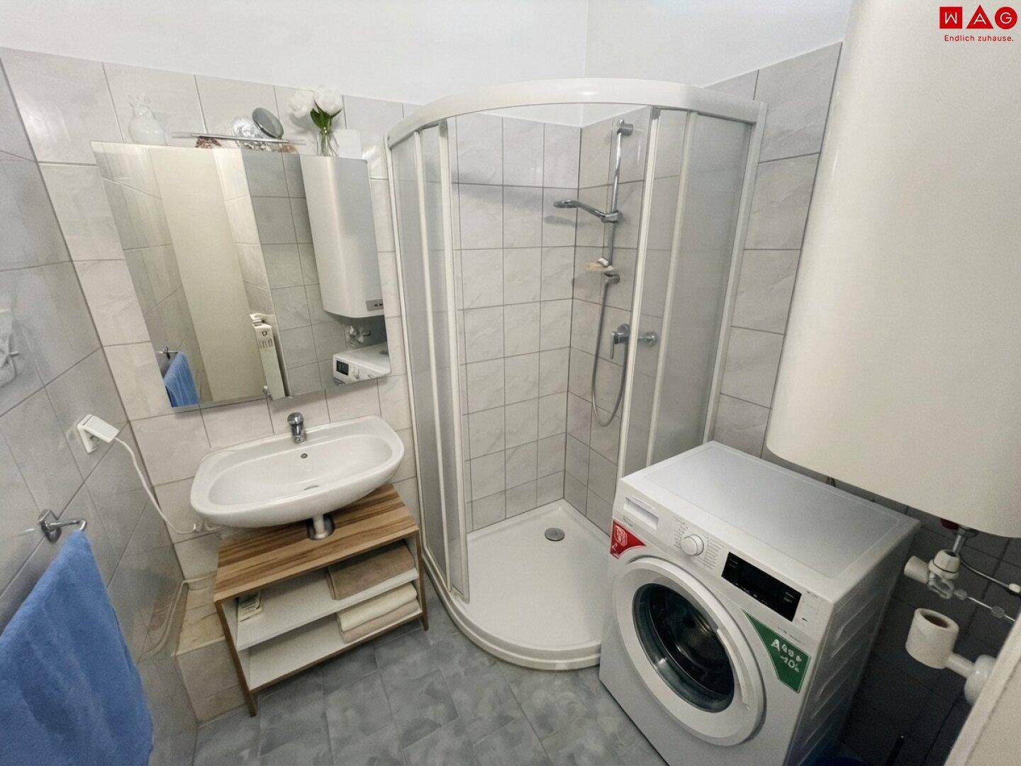Bad mit Dusche