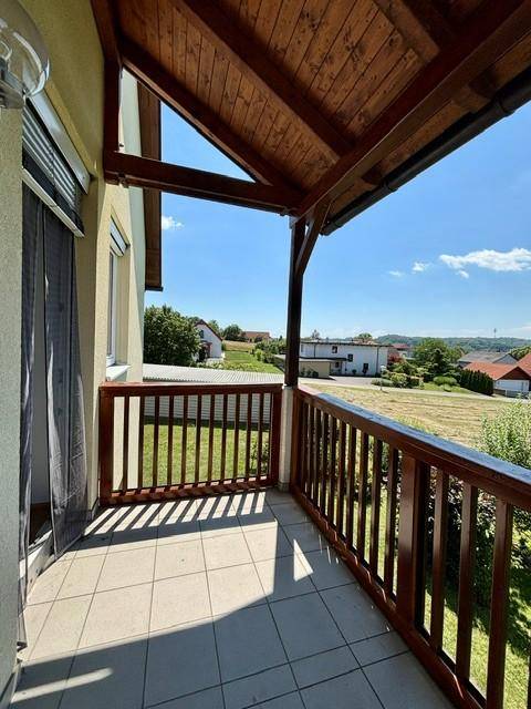 Wunderschöne 2-Zimmer-Wohnung mit Küche und Balkon - geförderte Miete - 2 Zimmer – pohled 3