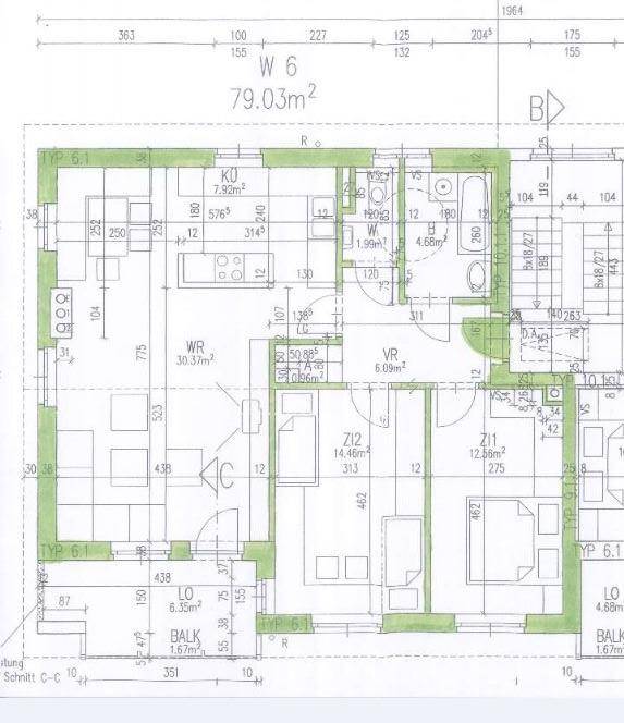 Grundriss der Wohnung W6 mit 79.03m² und Balkonzugang vom Wohnzimmer.