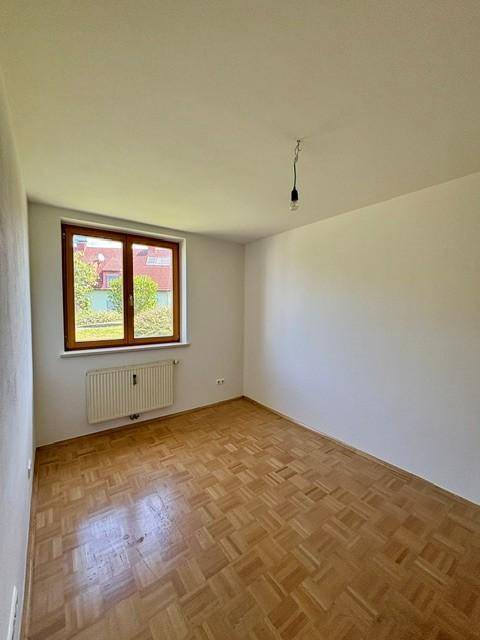 GARTENWOHNUNG mit 3 Zimmern in ruhiger Lage - geförderte Miete - 3 Zimmer - Ansicht 6