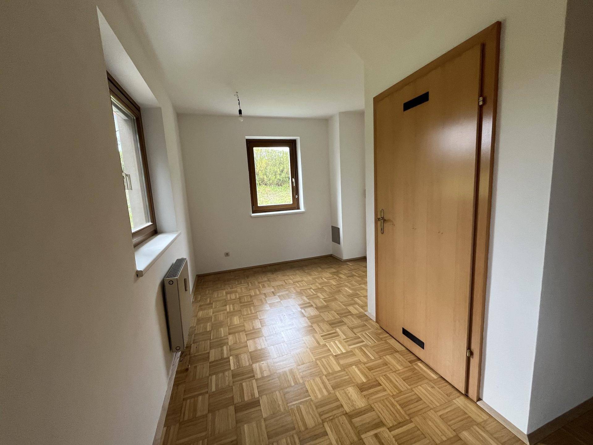 NEUE KÜCHE - TOP-4-Zimmer-Maisonettewohnung mit Terrasse und Carportparkplatz - geförderte Miete ODER geförderte Miete mit Kaufoption - 4 Zimmer - Ansicht 5