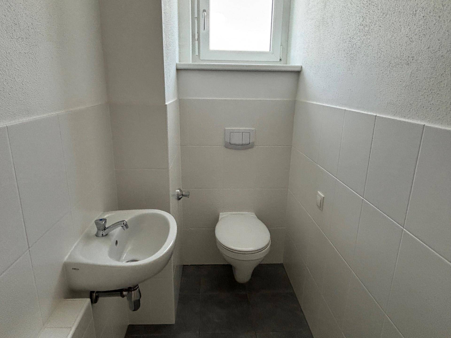 NEUE KÜCHE - 3-Zimmer-Wohnung mit Balkon, Einbauküche inkl. E-Geräte und Tiefgaragenplatz - geförderte Miete ODER geförderte Miete mit Kaufoption - 3 Zimmer - Widok 6
