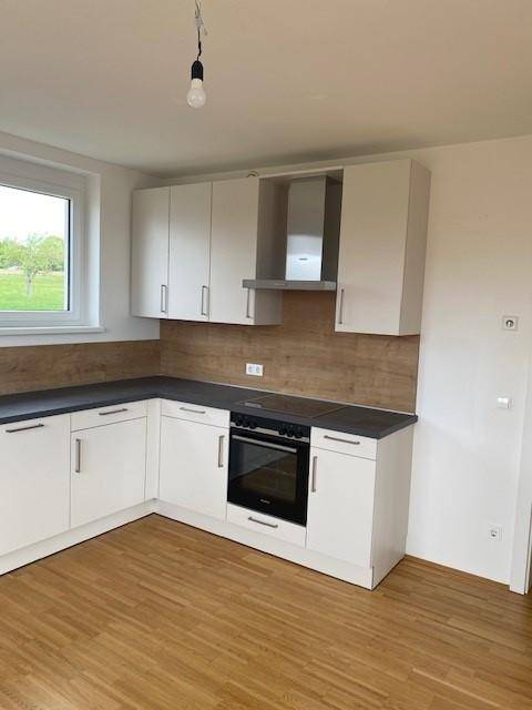MEGA - 4-Zimmer-Wohnung mit riesigem Balkon, Küche und Carportparkplatz - geförderte Miete ODER geförderte Miete mit Kaufoption - 4 Zimmer - Ansicht 3