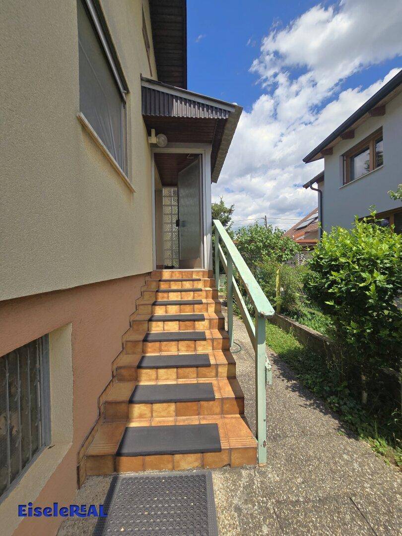 SUPER Lage! Älteres Haus! 2 Gründstücke! – další