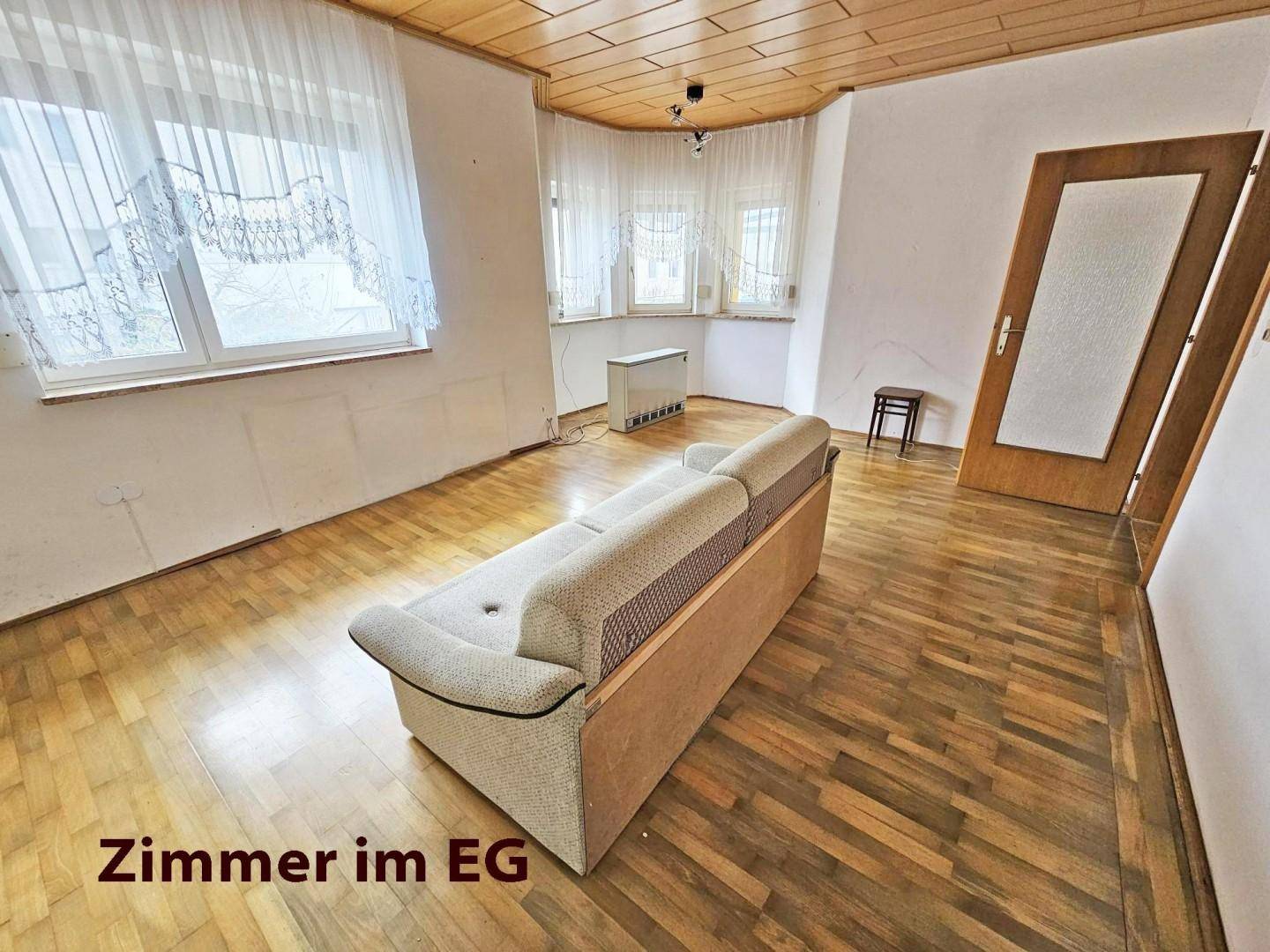 Erker Zimmer im EG