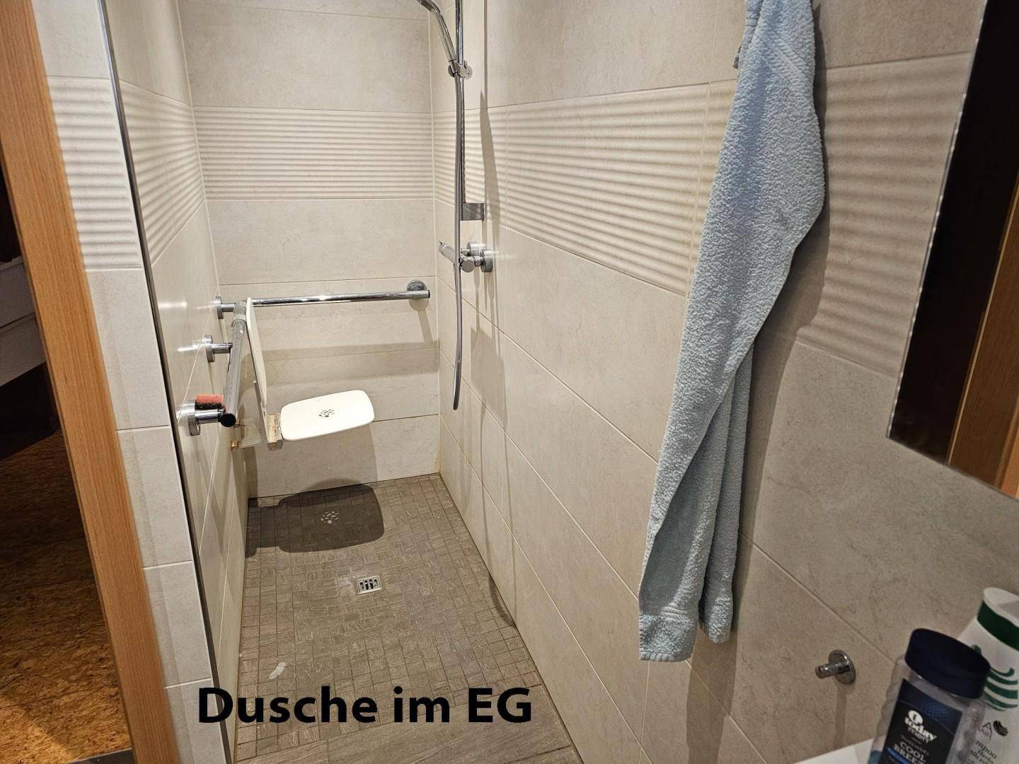 Dusche im EG