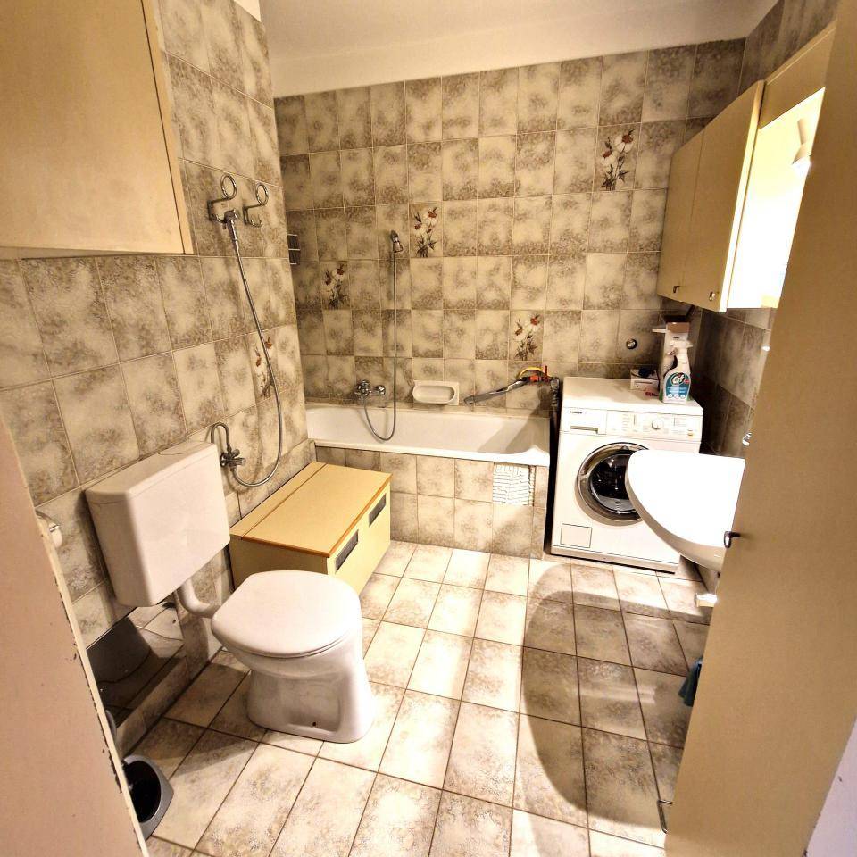 Badezimmer-mit-WC