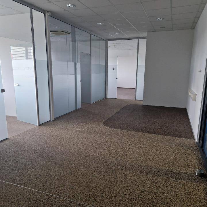 EXKLUSIVE BÜROFLÄCHEN | 100 m² - 555 m² | m² ab 8,00 € - Ansicht 2