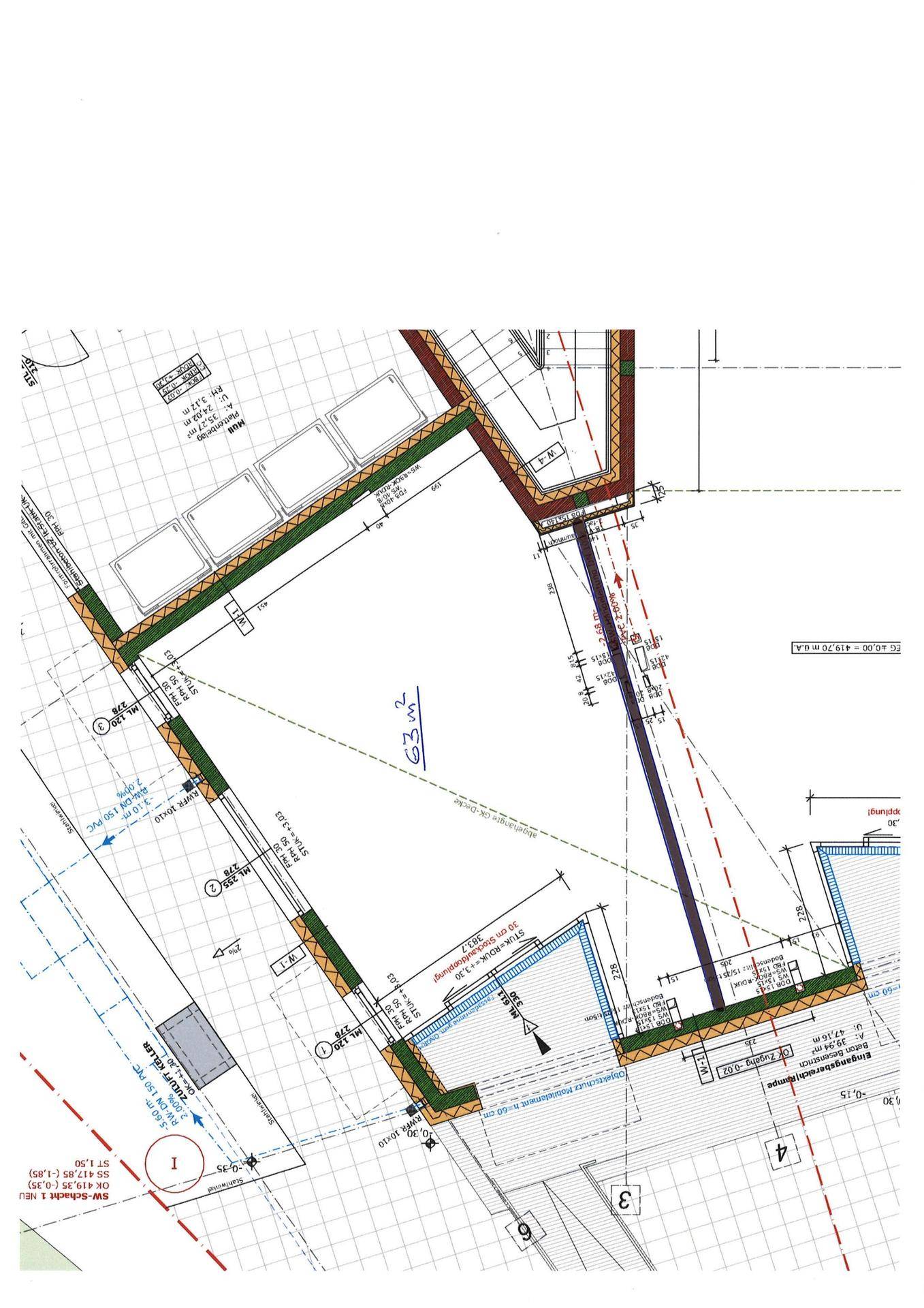 Architektonischer Plan, der einen Teil des Gebäudelayouts und der Außenbereiche darstellt.